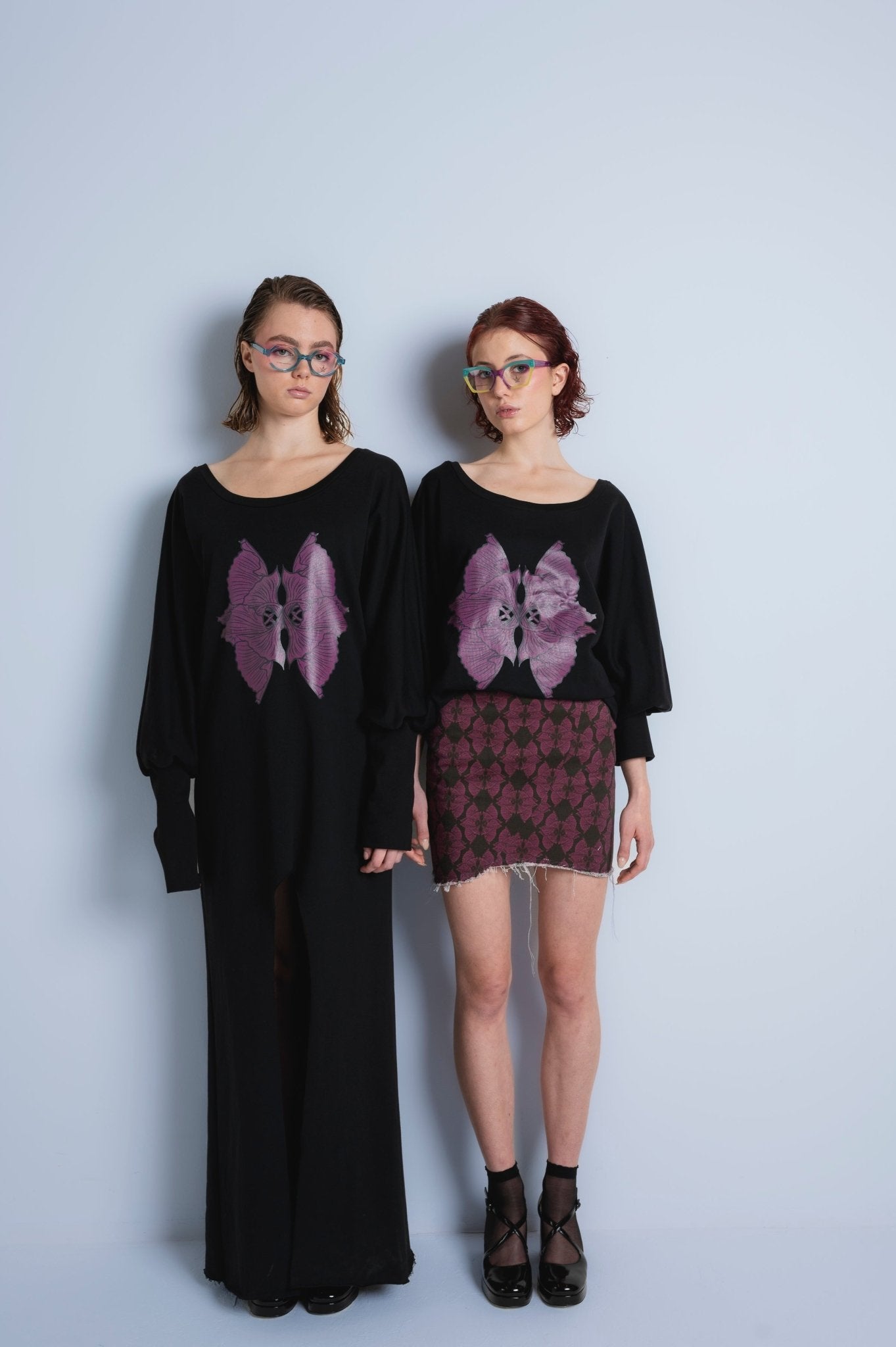 Psychopomp maxi sweatshirt dress in black - AprilianEarthling