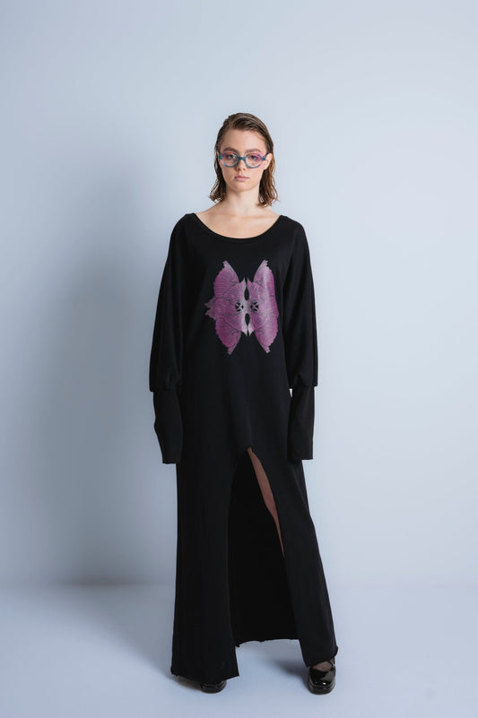 Psychopomp maxi sweatshirt dress in black - AprilianEarthling
