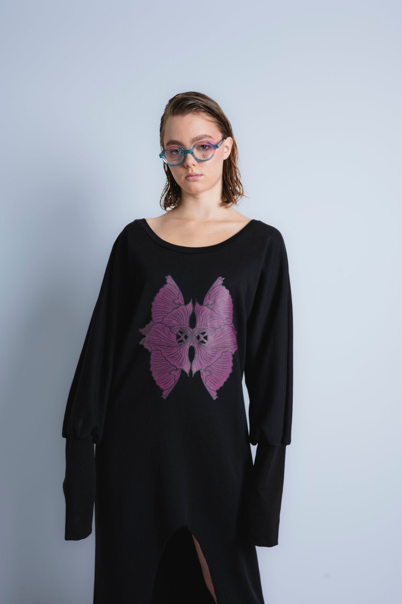 Psychopomp maxi sweatshirt dress in black - AprilianEarthling